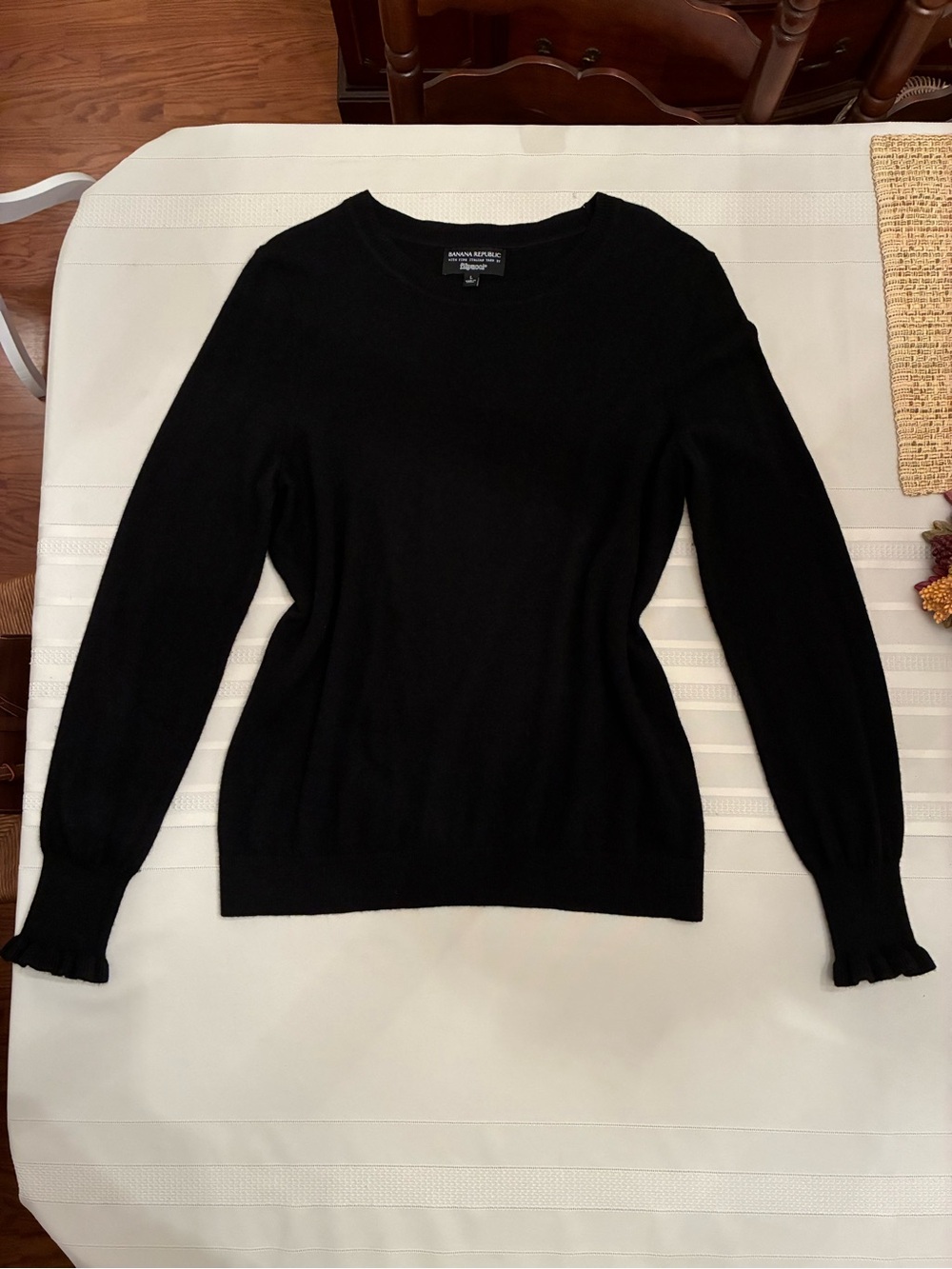 Banana Republic Black Wool Mix Large Crewneck Sweater with ruffle cuffs